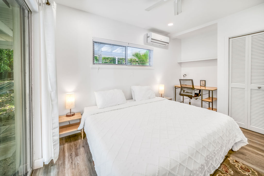 Seagrape Suite gallery image 2